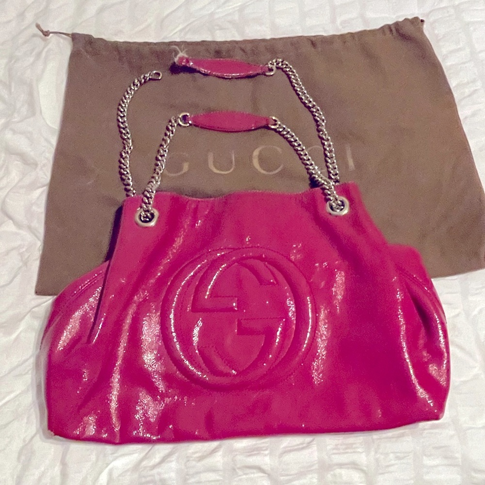 Gucci soho medium chain bag pink patent leather